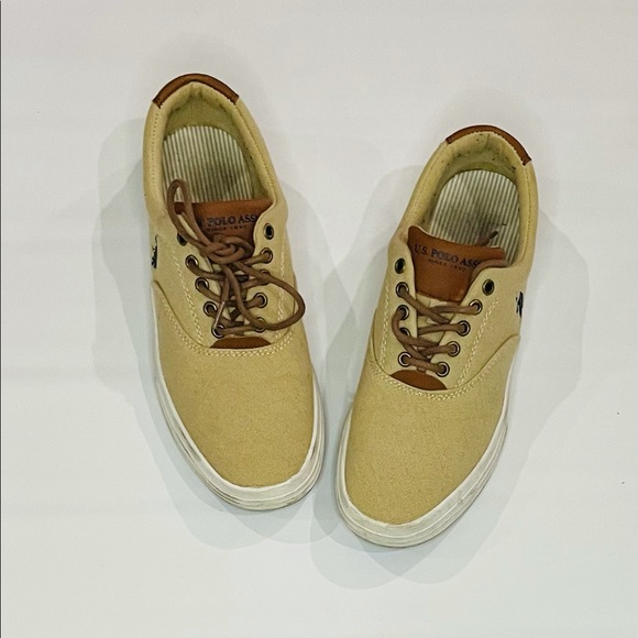 U.S. POLO ASSN. Men's SKIIp in SNEAKER) Khaki - Picture 2 of 5